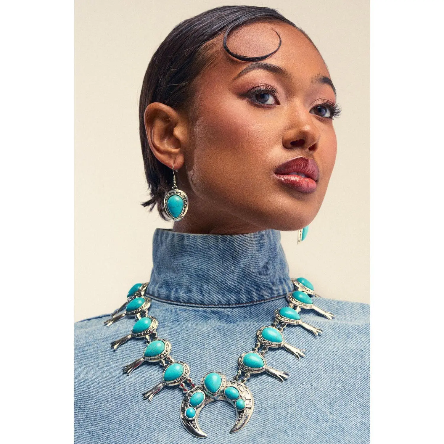 MALINA EMBELLISHED TURQUOISE NECKLACE SET