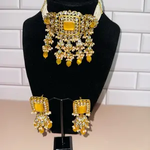 Choker Necklace Set with Jhumki & small Tikka