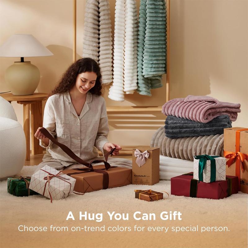 Bedsure GentleSoft Cozy Blanket-Patio Furniture Decor,Classic Stripe Pattern, Ideal for Bed,Couch, Travel,Camping, All Seasons,Home Bedroom Decor