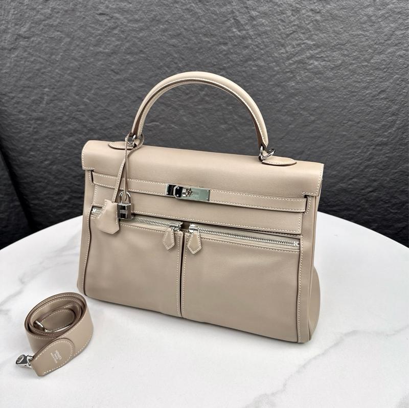 Pre-owned HERMÈS Leather tote bags Hermes Lakis Kelly 35 Swift 1F Argile (mk103771)