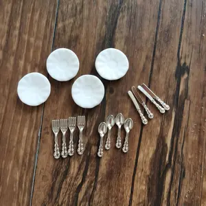 16pcs/set Miniature Kitchen Utensils Set, 1:12 Scale Metal & Resin Dining Accessories, Dollhouse Decorative Props, Role Play Set, Non-Food Contact