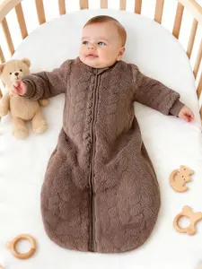 Baby High-Quality Striped Jacquard Long Sleeve Fleece Blanket, Cute Casual Newborn Sleep Bag Swaddle for Fall & Winter, Loose-Fitting