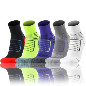 5 Pairs Of Men'S Mid - Crew Crew Socks, Quarter Socks, Arch Support, Moisture - Wicking, Breathable And Sweat - Absorbing, Outdoor Basketball, Football And Running Sports Socks, Cotton Polyester Blend, Compression Socks year-round use
