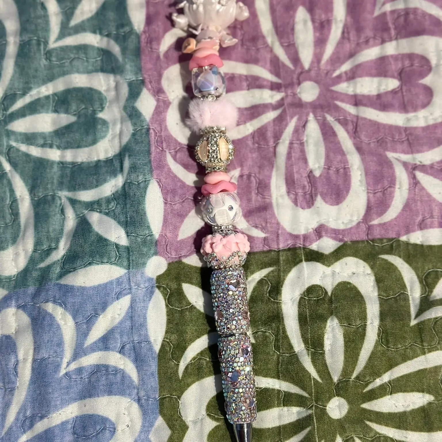 Silver heart rhinestone pen