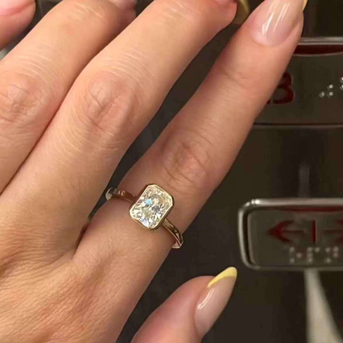 18K lab-grown diamond, Radiant cut, 2 ct, lab-grown diamonds, bezel setting, engagement/wedding ring A7-00000458