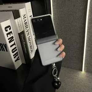 Luxury Gradient Transparent Black Phone Case with Love Heart Pendant for Samsung Galaxy Z Flip7 Zflip6 Z Flip5 Shockproof Cover