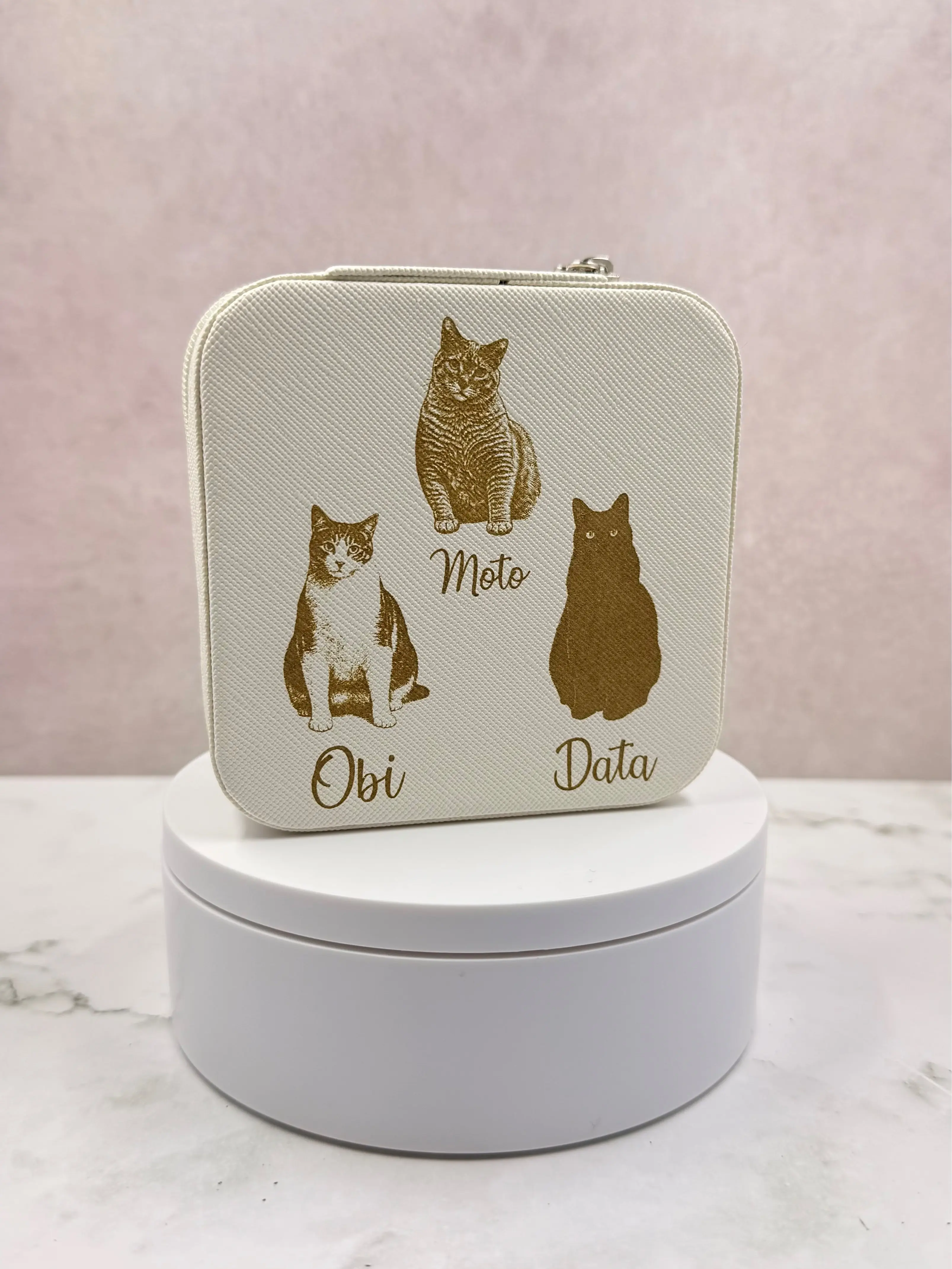 Engraved Realistic Pet Portrait Mini Jewelry Box – Personalized Keepsake Gift