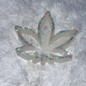 Home / Leaf Shaped Ashtray / Home decor