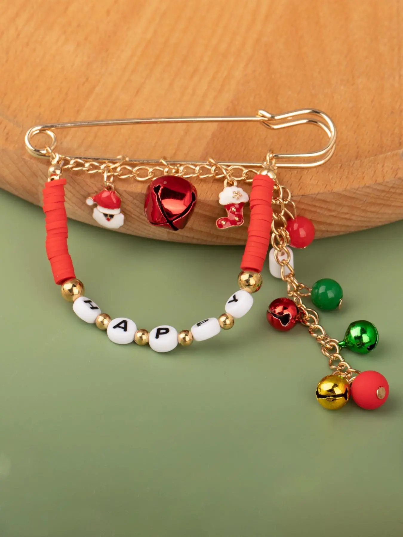 Christmas Themed Brooch, Cute Santa & Letter Beads & Bell Decor Brooch, Fashion Accessories for Women & Men, Trendy All-match & Exquisite Brooch for Birthday Gift