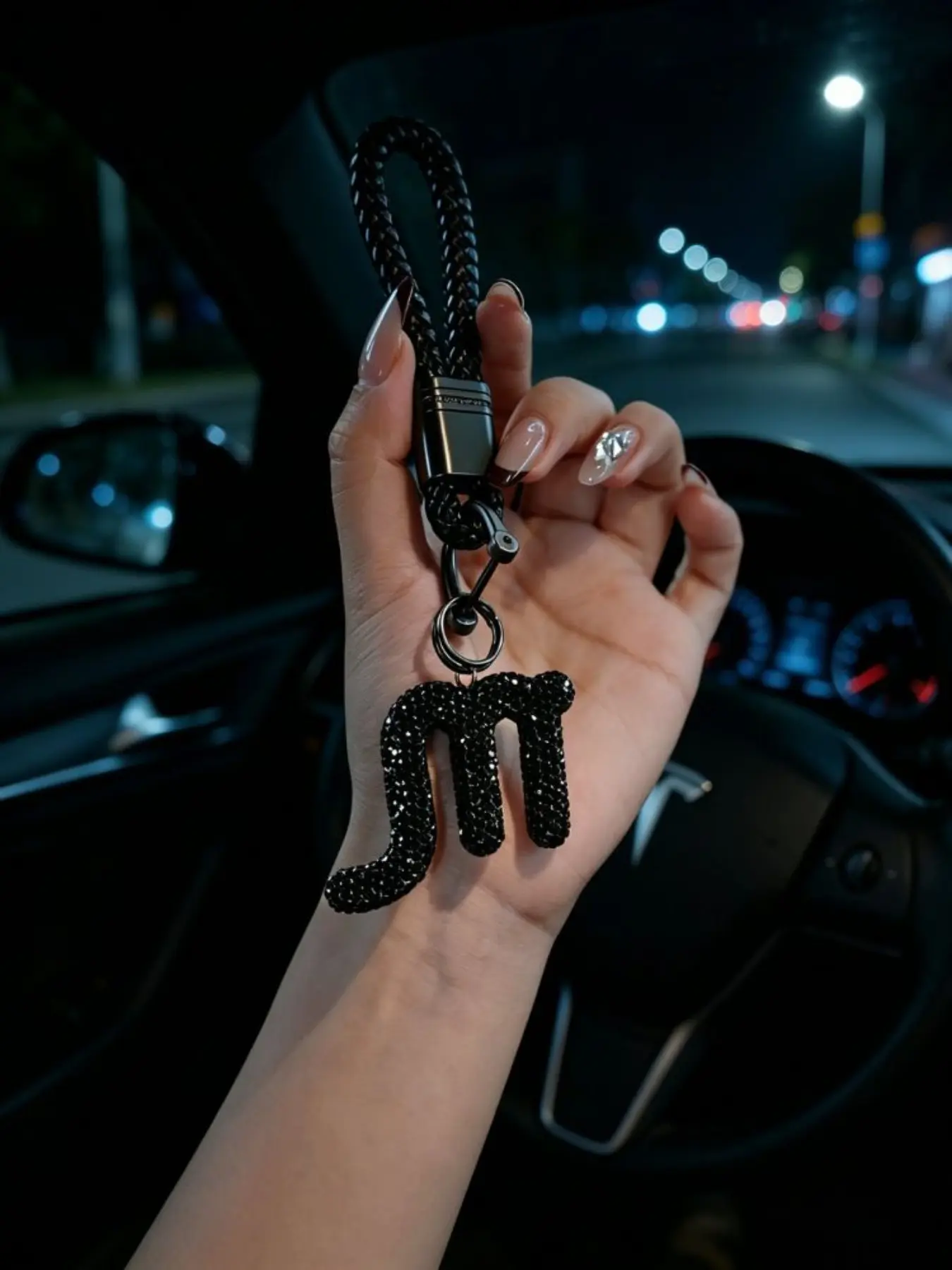 Rhinestone Zodiac Keychain, Fashionable Minimalist Style, Car Interior Decorative Pendant, Elegant Craftsmanship