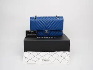 Pre-owned CHANEL caviar Shoulder Bags Chevron Quilted Medium Double Flap Blue Shoulder Bag