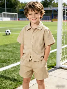 Boys' Casual Suit Set, Short Sleeve Collared Shirt & Solid Color Shorts, Trendy Lightweight Fashion, Suitable for Ages 1-8