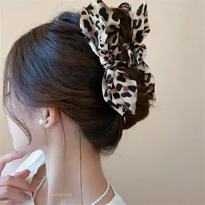 3PCS Women's Large Leopard Print Bow Claw Clips, Vintage Y2K Aesthetic Strong Hold Hair Clips for Daily & Beach Styling