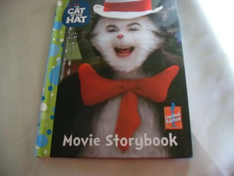 USED Book - The Cat in the Hat Movie Storybook by Justine (Adapted by), and Fontes, Ron (A (Hardcover) - english