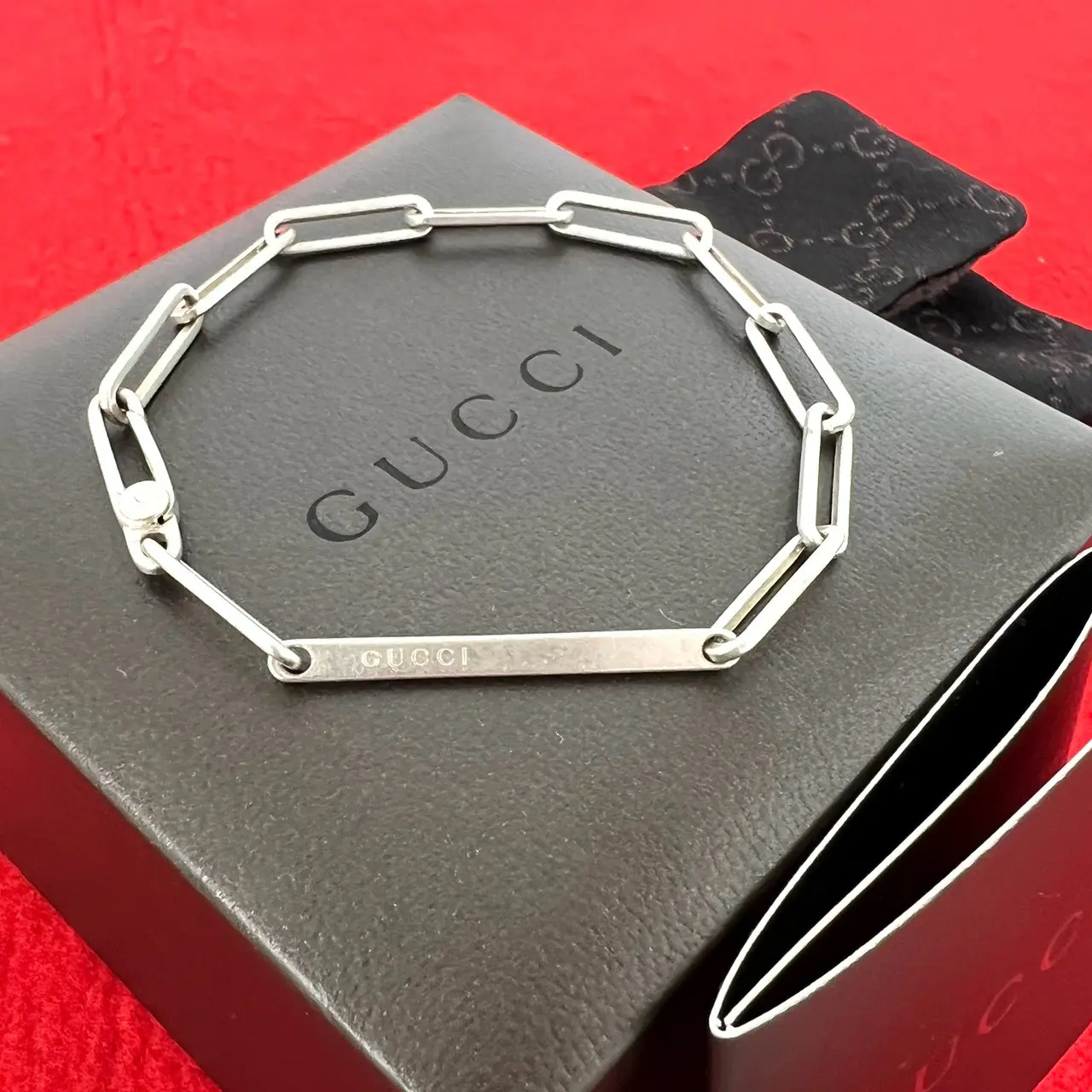 Pre-owned GUCCI Sterling Silver 925 (Ag925) Small Leather Goods Silver Bracelet