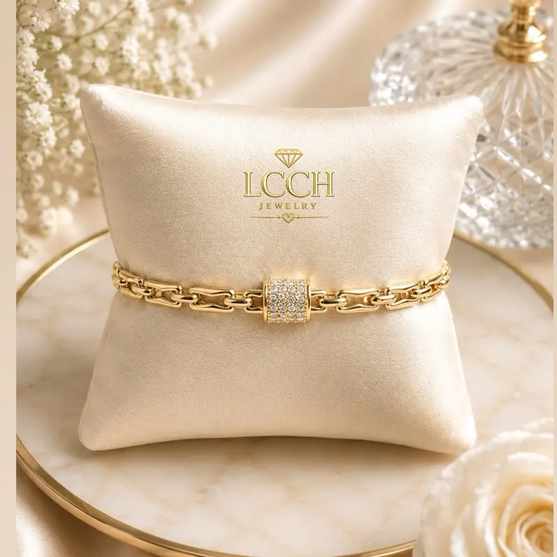 #25 Bracelet - High-quality 14K gold-filled with a protective coating for everyday wear. 19cm