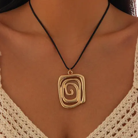 Vintage Geometric Design Pendant Necklace for Women & Girls, Daily Wear, Bohemian Jewelry for Party, Daily Clothing Decor, All-match Jewelry for Birthday Gift, Decorative Necklace