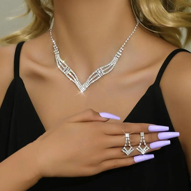 Matching Jewelry Kit | Viral Evening Party Fashion Ornament | Claw Chain Paved Rhinestone Bright Glitter Necklace Earring Set | Smooth Alloy Comfort Wear Statement Accessory | Glamorous Styling Piece For Prom Date Night Holiday Dinner Club Social Gatherin