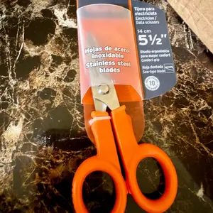 Truper Scissors 5 1/2-tijeras para gallos