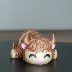 3D Printed Highland Cow Keychain - Adorable Design with Closed Eyes and Pink Ears - Unique Key Accessory