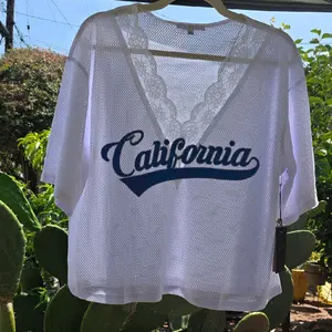 Oversized California Crop Tee