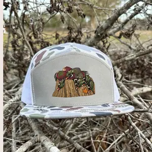Embroidered Duck Hunting Camouflage Snapback Hat Wood Duck Camo Cap Waterfowl Hunter Hat Adjustable Trucker Hat Outdoor Hunting Gear Gift for Duck Hunters Men Women Durable Stylish Camo Hunting Accessories