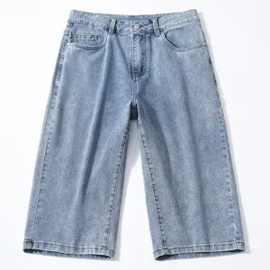 Men’s summer casual outdoor street-style trendy three-quarter jeans with a zip closure at the waist and storage pockets on both sides of the legs, suitable for everyday commuting, streetwear, and parties.