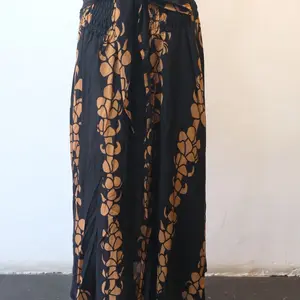 Women’s Hawaiian Print Tie Skirts