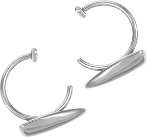 2PCS Fake Lip Rings for Women, Stainless Steel Wolf Teeth Piercing Jewelry Vampire Tooth Lip Studs Trend Personalized Fangs for Women Men(Silver)