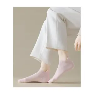 Women's Casual Cartoon Ankle Socks Solid Color, Breathable Comfort Sports Style for Daily Use