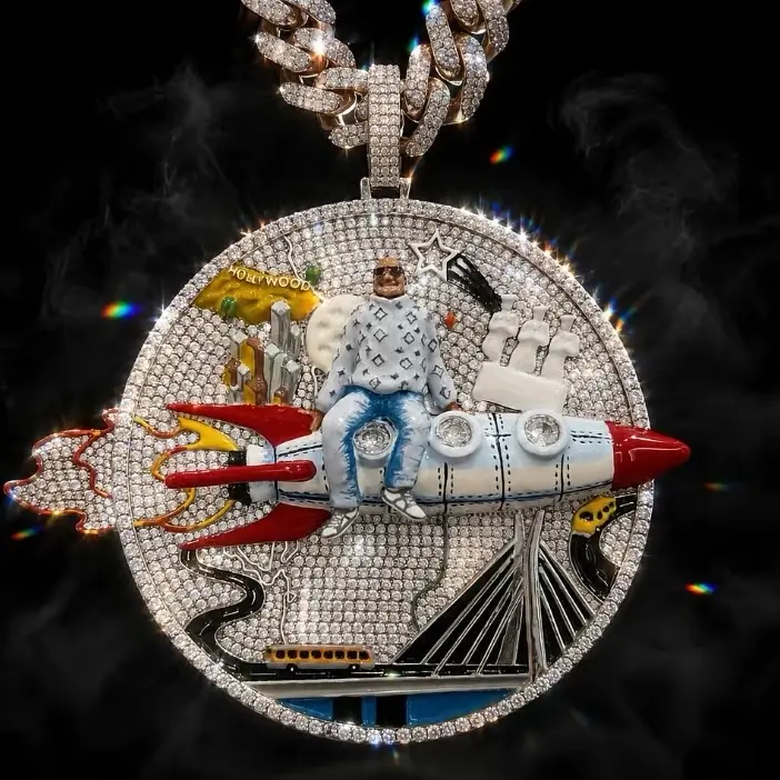 14K GOLD PLATED ICED OUT PENDANT -  ROCKET MAN / 3D MAN ON A ROCKET- FREE 4MM ROPE CHAIN INCLUDED - HIP HOP JEWELRY - HIGH QUALITY & HAND SET CZ DIAMONDS HEAVYWEIGHT PENDANT CUBAN LINK CHAIN