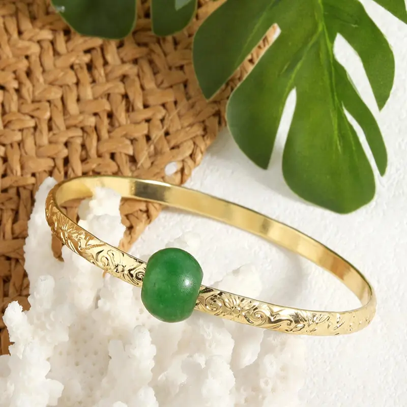Dainty 3mm Hawaiian Plumeria Bangle Bracelet with Green Agate Stone, Copper Bracelet, Elegant Jewelry Bracelet, Elegant Minimalist Bangle, Boho Style Bangles, Beach Jewelry, Island Style Jewelry