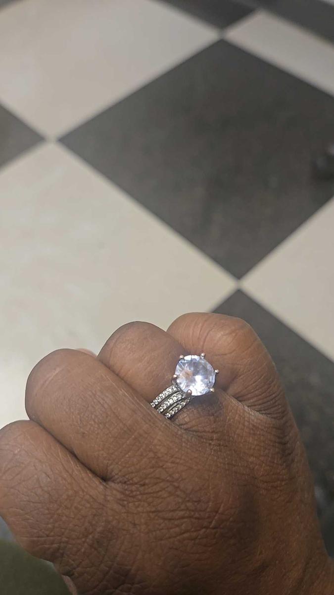 Item: White gold, US 8#