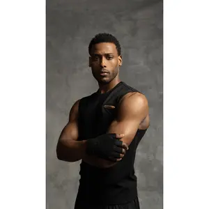 KINETIC FITTED SLEEVELESS T-SHIRT
