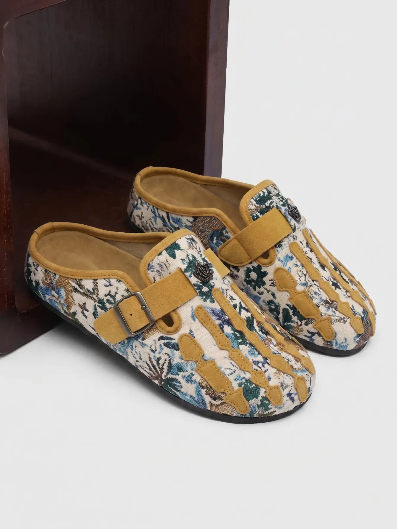 Men's Bohemian Half Slip-On Footwear - Lightweight Canvas Mules, Suitable for Home, Street Wear