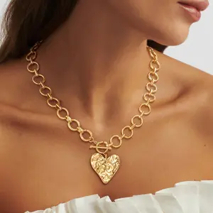 Chunky Gold Necklace for Women, Pendant Bold Chain Necklace with Toggle Clasp,  Heart Pendant Chunky Statement Jewelry Valentine's Day Gift for Women