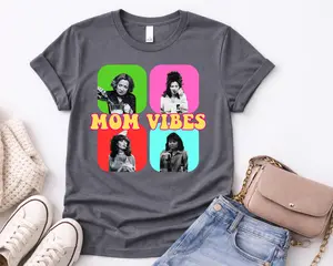 Mom vibes Graphic Unisex Fit T-shirt - Womenswear casual unisex T-shirt - funny graphic tees - women's clothing