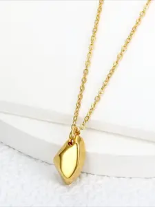 Minimalist Irregular Geometric Pendant Necklace Made of Stainless Steel That Does Not Fade and Exudes A Sense of Luxury. Geometric Necklace Is Versatile for Commuting