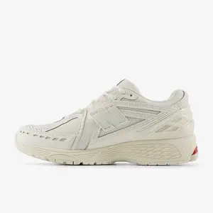 New Balance Men's 1906R v1 Sea Salt Red