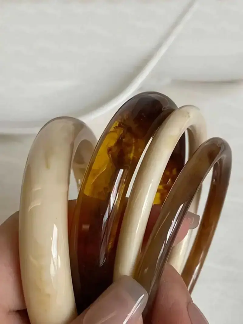 4 Pieces Vintage Resin Amber Acrylic Bangles Set, High-Quality Texture Bracelets, Fashionable Multifunctional Jewelry for Women, Daily Wear Accessories