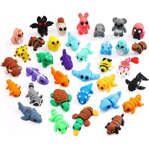 35 pcs Mini 3D Printed Animal Figurines, Flexible Articulated Fidget Wigglitz Toys, Cute Desk Decor, Party Favors, Goodie Bag Stuffers, Gifts for Kids Students Carnival Prizes Rewards (35pcs)