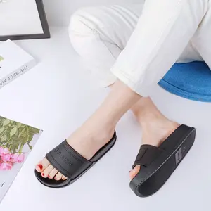 Couple-style Summer Slippers - Thick-soled, Water-resistant & Slip-resistant for Men & Women - Fashionable Comfort Shoes
