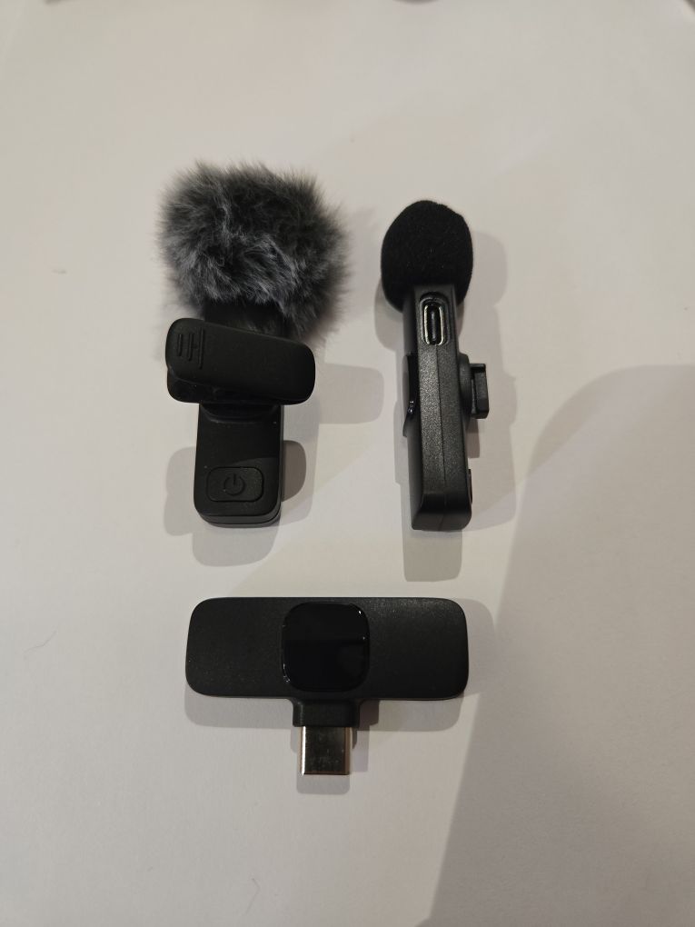 2 Pcs Wireless Lavalier Microphone for iPhone, Android, iPod - Mini Wireless Clip, Noise-Canceling, 20m Distance