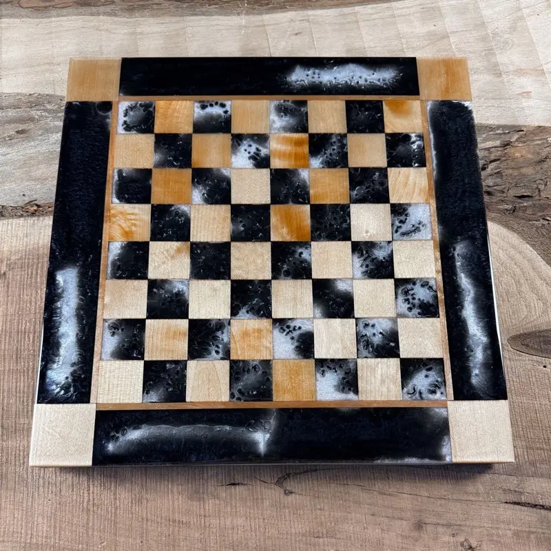 Maple Wood Black Onyx/Pearl White Chess Board (INCLUDES PIECES)