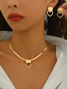 Elegant Heart Pendant Necklace Set, Geometric Hollow Out Design, Snake Skin Chain, Perfect for Valentine's Day & Daily Wear