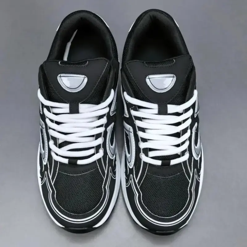 Black（ White Shoelaces）