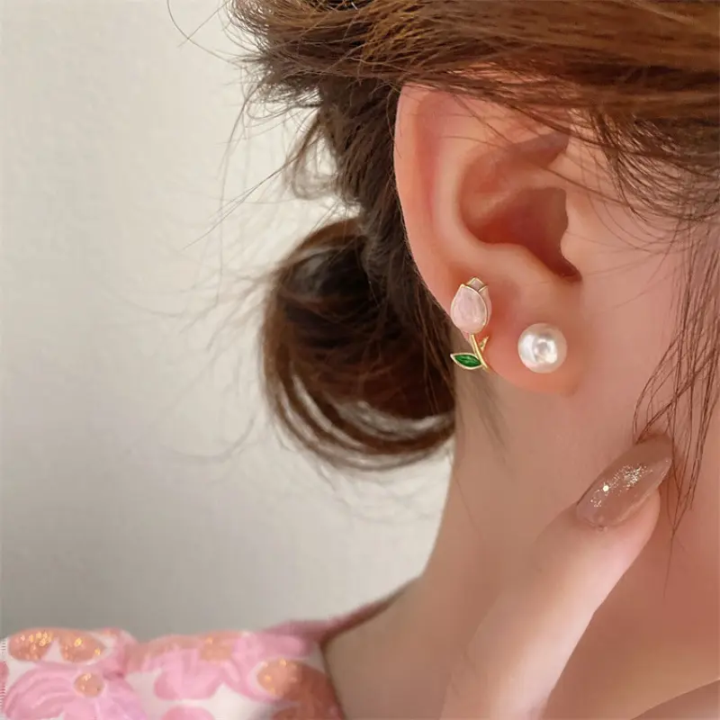 Shiny Tulip Fashion High-end DDES0117 Temperament Earrings 14K Gold-Plated