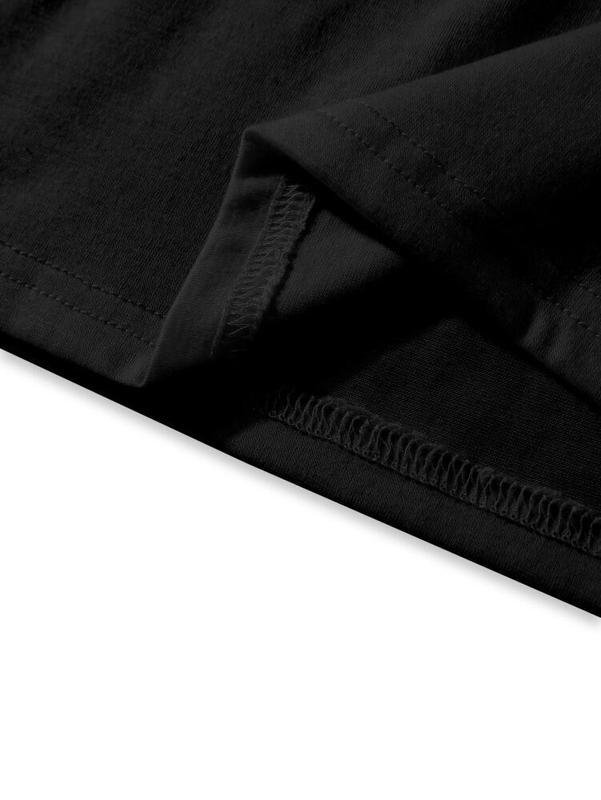 Sanrio Hello Kitty Pink Short-Sleeve Unisex Tee Black T-Shirt with Iconic Design 100% Cotton Casual Graphic Fit