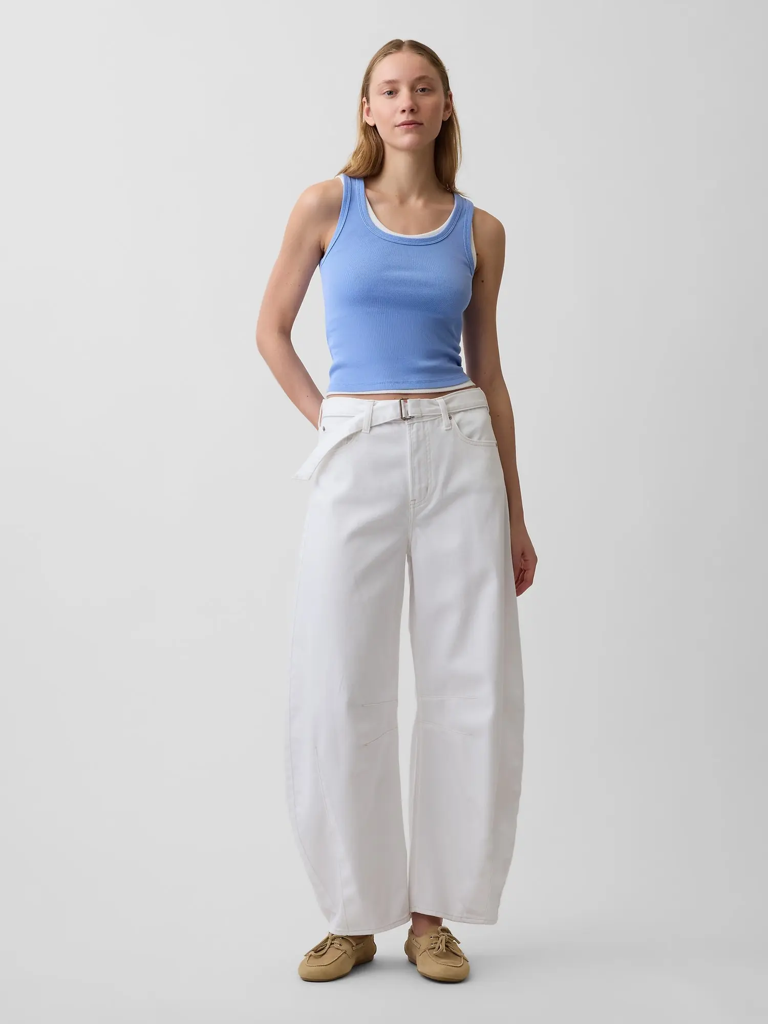 Gap Women's High Rise UltraSoft Belted Horseshoe Jeans