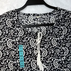 XXL Paisley Print Top with Tassel Detail - Black & White Design for Women